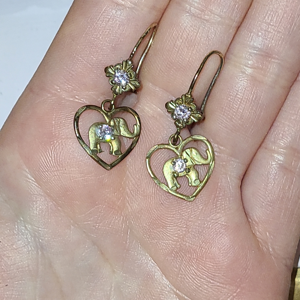 10k Yellow Gold Elephant Heart Earrings